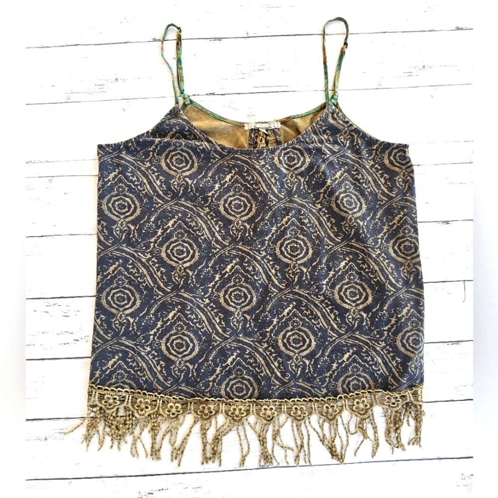 gimmicks by BKE Navy and Gold Patterned Fringe Tank Top